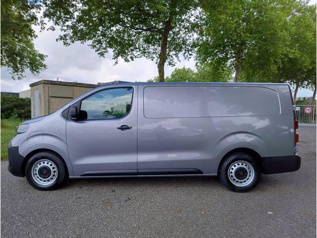 Opel VIVARO Electric L3 75 kWh 136pk | 8 jaar garantie | 0% financial lease | Multimedia | Apple Carplay | Android Auto | Achteruitrijcamera | Parkeersensoren achter | Ditale cockpit | Stuurwielbediening | Bestuurdersstoel comfort | Bank voorpassagiers | Tussenwand c