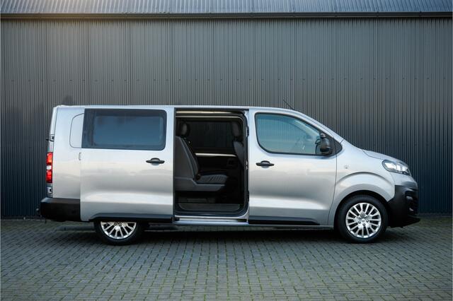 Opel VIVARO 2.0 L3H1 | 5-Zits | Camera | Cruise | Airco | Trekhaak | Stoelhoezen!