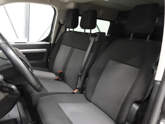 Opel VIVARO 145pk L3H1 Edition Automaat Airco Dubbele cabine Trekhaak Navigatie