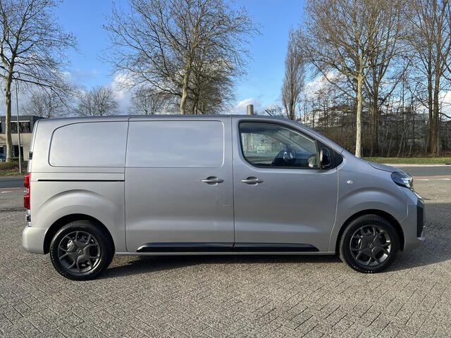Opel VIVARO Electric L2 75 kWh 136pk | 8 jaar garantie | 0% financial lease | Full ECO LED koplampen | Exterieur Pakket | Apple Carplay | Android Auto | Achteruitrijcamera | Parkeersensoren achter | Climate Control | Pack ergonomie met passagiersstoel | van voor Key
