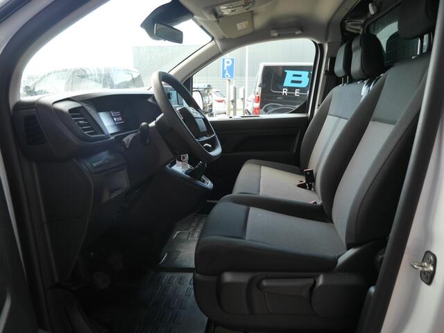 Opel VIVARO 2.0 Diesel 145 L3 | Lage km.stand | 3 Zits Parkeersensoren achter | Regensensor | Achterdeuren met ramen | Airco | Digtitaal instrumentenpaneel | Trekhaakvoorbereiding