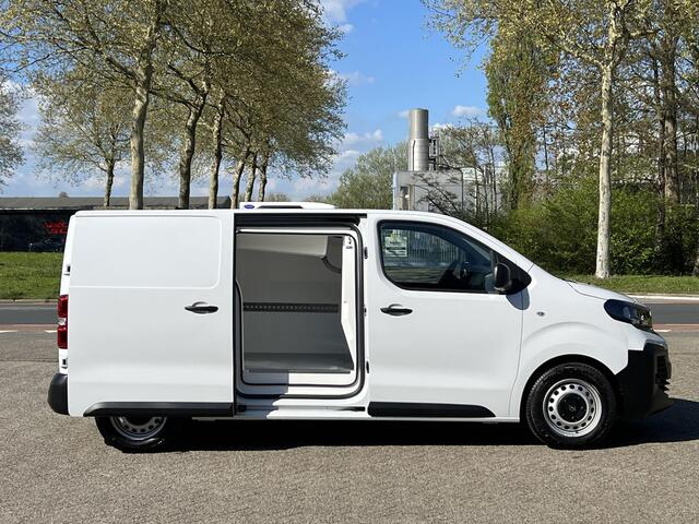 Opel VIVARO Electric L2 75 kWh 136pk | KOELAUTO | NAVI | Multimedia | Draadloze Apple Carplay en Android Auto | Achteruitrijcamera | Parkeersensoren achter | Mistlampen | Elektrisch inklapbare spiegels | Licht- en regensensor | 4 maanden levertijd | Andere samenstell