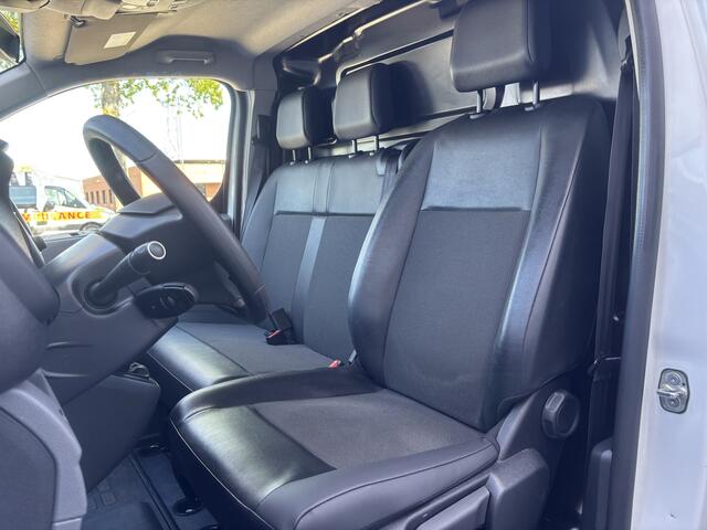 Opel VIVARO 2.0 CDTI L3H1 Edition | 3 Zitplaatsen | Parkeer Camera | Apple Carplay | Dodehoek Detectie