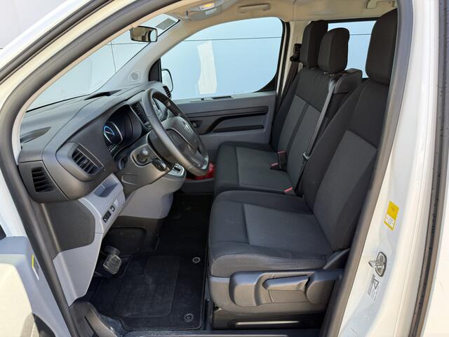 Opel VIVARO e-Vivaro L2H1 75 kWh 136PK 9-persoons L2H1 330km WLTP 93,7% (SOH) Dubbele schuifdeuren Snelladen Laadkabel Climate control Parkeersensoren