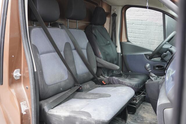 Opel VIVARO 1.6 CDTI 122PK L2 EURO 6 - Airco - Navi - Cruise - ¤ 7.950,- Excl.