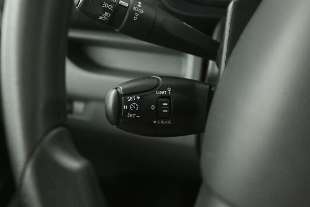 Opel VIVARO 2.0 CDTI L3H1 | Airco | Cruise | Camera | 3 Zits | Carplay | Trekhaak