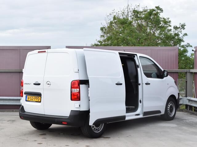 Opel VIVARO Electric L2 75 kWh | tot 8 jaar garantie | laadruimtebetimmering | dodehoek detectie | Apple Carplay | camera | parkeersensoren voor & achter | Comfort scheidingswand | rijklaarprijs