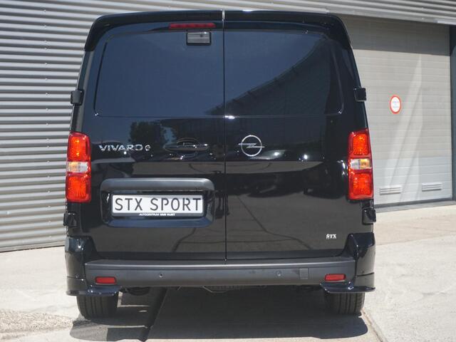 Opel VIVARO Vivaro-e Dubbele Cabine 75kWh | STX Sport | Mooiste bus van NL (!) | Lederen bekleding | Spoilerpakket | 18 inch Lichtmetalen velgen | Dynamic Comfort NAV Pakket | Winterpakket | 2x schuifdeur | Betimmering | Comfortstoelen |