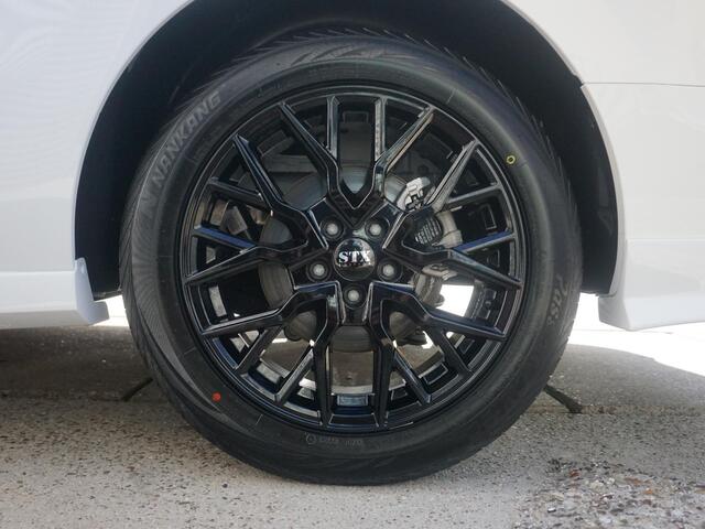 Opel VIVARO Vivaro-e Dubbele Cabine 75kWh | STX Sport | Mooiste bus van NL (!) | Lederen bekleding | Spoilerpakket | 18 inch Lichtmetalen velgen | Dynamic Comfort NAV Pakket | Winterpakket | 2x schuifdeur | Betimmering | Comfortstoelen |