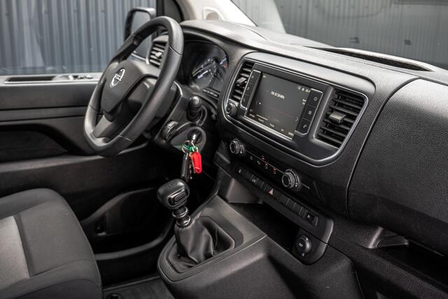 Opel VIVARO 1.5 | 3-Zits | 1e Eigenaar | Camera | Inrichting | Cruise | Airco | Trekhaak