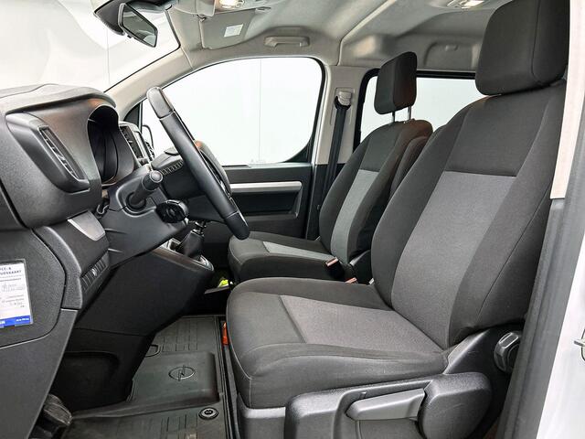 Opel VIVARO 145pk L3H1 Dubbele Cabine Sport Edition Navigatie Climate Control Trekhaak Trekhaak Parkeer sensoren Lichtmetalen Velgen