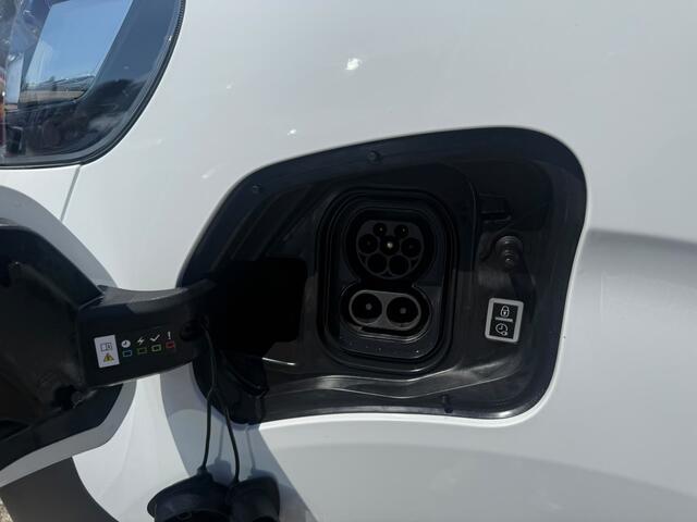 Opel VIVARO Vivaro-e L2H1 75 kWh | Snelladen | SOH 92% | Airco | Camera | Cruise | Carplay | 3 Zits