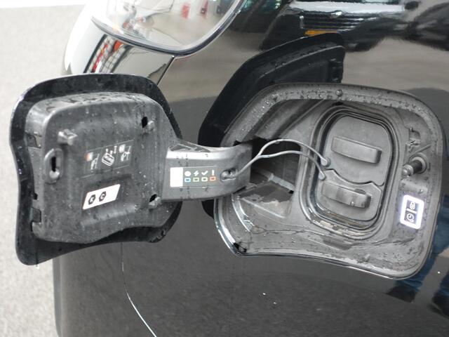 Opel VIVARO Vivaro-e 75kWh L2H1 Innovation Automaat Cruise Control Airco Navi Camera 3-zits