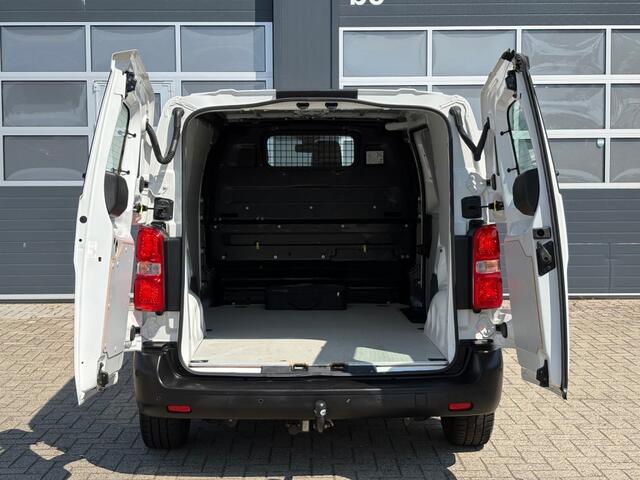 Opel VIVARO 75 kwh 136 PK L2 / Elektrisch / PDC / Carplay / Trekhaak / Cruise / Navi / Dodehoek assist / Halfleder