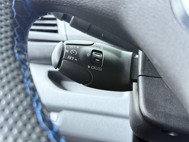 Opel VIVARO Vivaro-e L1H1 Innovation 50 kWh | 136 PK | Airco | Cruise control | Navigatiesysteem | Parkeersensoren |