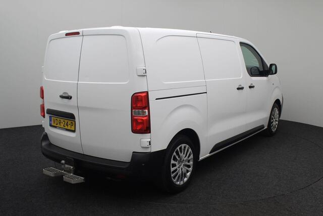 Opel VIVARO 2.0 CDTI L2H1 Edition 2019 Carplay | Navigatie | Camera | Airco | Cruise control | Trekhaak | PDC | Automaat | Bluetooth | Elektrische ramen + spiegels | 3- zits | Lichtsensor | Nette bus