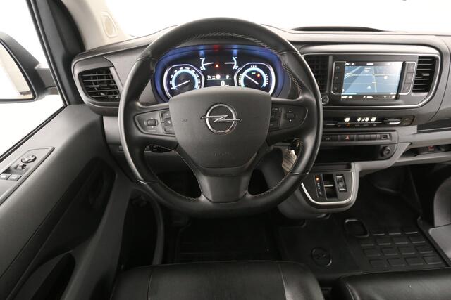 Opel VIVARO Vivaro-e L3H1 Innovation 75 kWh | Snelladen | SOH 89% | Clima | Cruise | Carplay | 3 Zits | 2xSchuifdeur | Parkeersens.