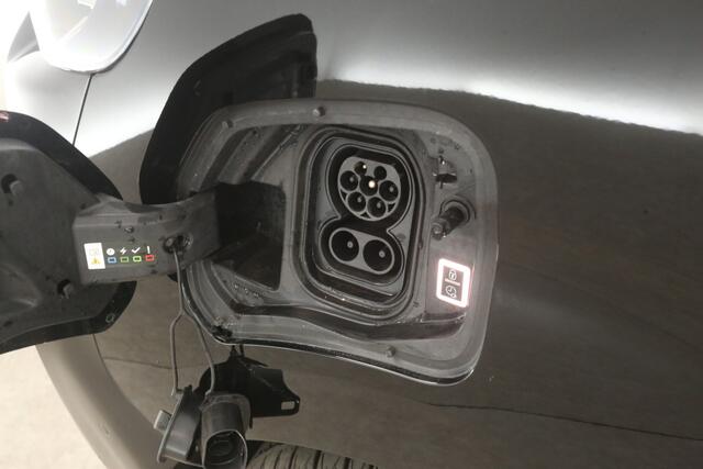 Opel VIVARO Vivaro-e Peugeot e-Expert 75 kWh L2H1 | Snelladen | SOH 91% | Airco | Cruise | Camera | Carplay | 3 Zits | Navi