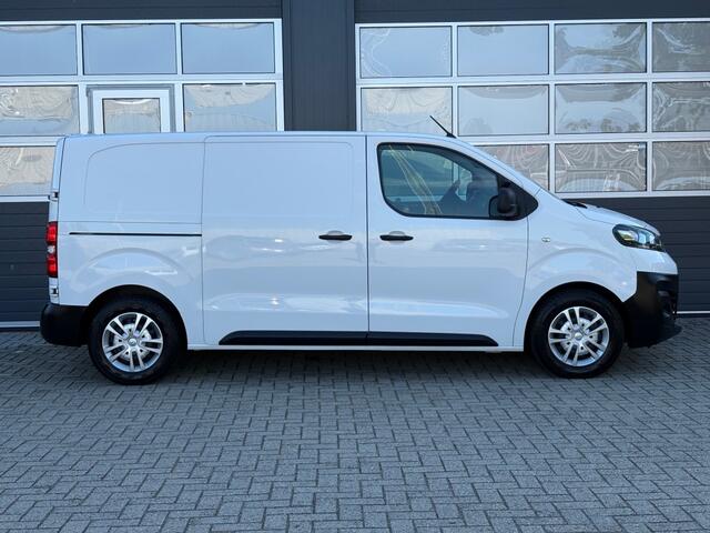 Opel VIVARO 75 kwh 136 PK L2 / Elektrisch / PDC / Trekhaak / Cruise / Dodehoek Camera