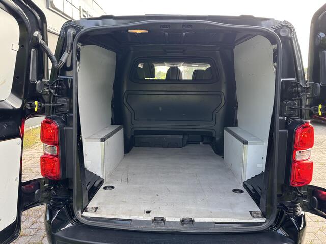 Opel VIVARO Vivaro-e L3H1 Innovation DC 75 kWh | 329 km WLTP | Dubbele Schuifdeur | Camera | Trekhaak | CarPlay | Navi | 17" LMV