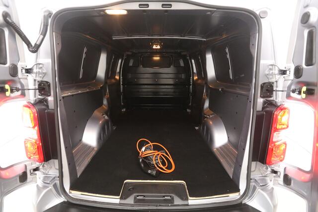 Opel VIVARO Vivaro-e 75 kWh L3H1 | Snelladen | SOH 93% | Airco | Cruise | Camera | Carplay | 3 Zits | Navi | 2xSchuifdeur