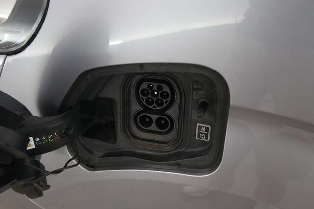 Opel VIVARO Vivaro-e 75 kWh L3H1 | Snelladen | SOH 93% | Airco | Cruise | Camera | Carplay | 3 Zits | Navi | 2xSchuifdeur