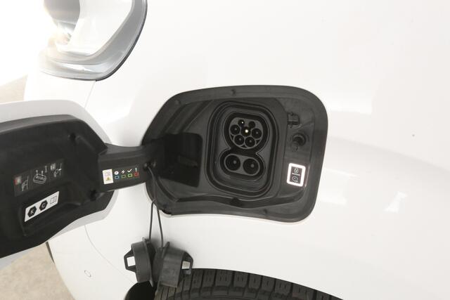 Opel VIVARO Vivaro-e Fiat e-Scudo L2H1 75 kWh | Snelladen | SOH 96% | Airco | Camera | Cruise | 3 Zits | Trekhaak | Carplay