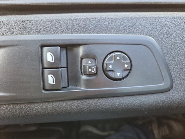 Opel VIVARO e / Citroen e-Jumpy XL L3 75kWh Rolstoelauto / Rolstoelbus 7-Persoons met Bodemverlaging