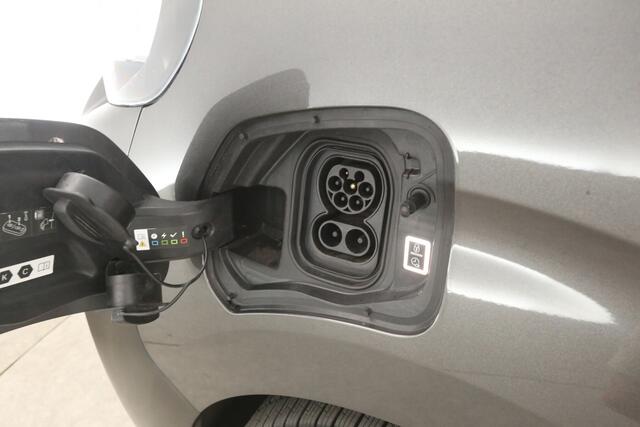 Opel VIVARO Vivaro-e Peugeot e-Expert 75 kWh L2H1 | Snelladen | SOH 91% | Airco | Cruise | Camera | Carplay | Parkeersens.