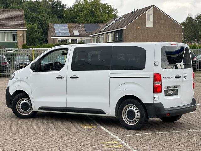 Opel VIVARO Vivaro-e Combi L2H1 50 kWh 136 PK | Nieuw binnen, meer foto's volgen ! | 9-persoons | 9.585 KM! | Privacy glass