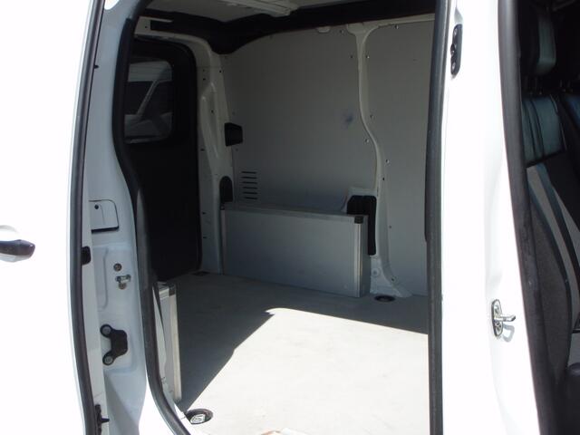 Opel VIVARO camera trekhaak navi 83544 km bj 12-2021