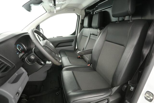 Opel VIVARO Vivaro-e 75 kWh L2H1 | Snelladen | Airco | Camera | Cruise | 3 Zits | Carplay