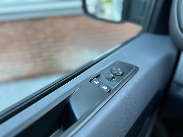 Opel VIVARO 2.0 CDTI L2H1 Edition | Automaat | Nette Auto | Camera | Apple Carplay / Android auto |