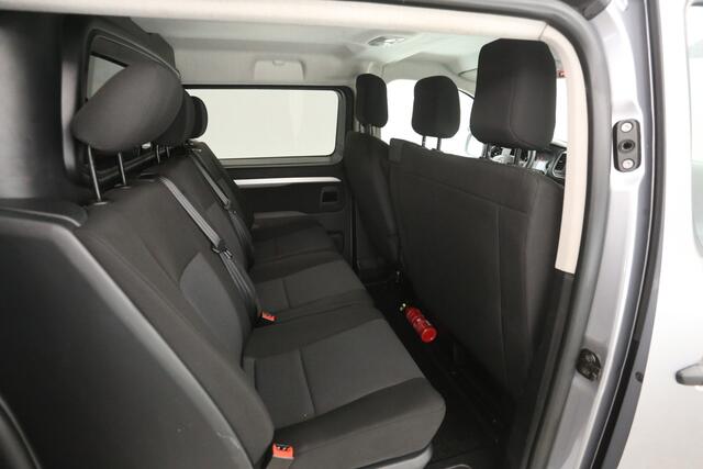 Opel VIVARO 2.0 CDTI L3H1 | DC | 6 Zits | Airco | Cruise | Camera | Trekhaak | Parkeersens.
