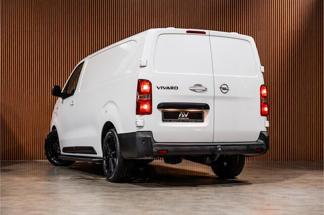 Opel VIVARO 2.0 CDTI L3H1 XL Edition | Automaat | CarPlay | Camera | Stoelverwarming | Trekhaak | F1 Flippers | Cruise control | Bedrijfswageninrichting | 3-Zitter | Nieuwe APK