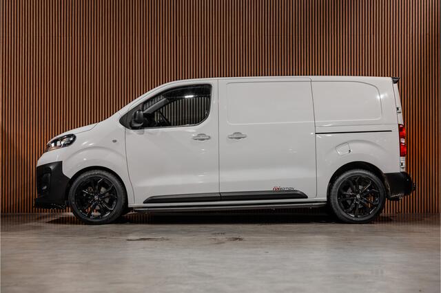 Opel VIVARO 2.0 CDTI L2H1 | L+R Schuifdeur | Automaat | CarPlay | Camera | Stoelverwarming | Trekhaak | F1 Flippers | Cruise control | Bedrijfswageninrichting | 3-Zitter | Nieuwe APK
