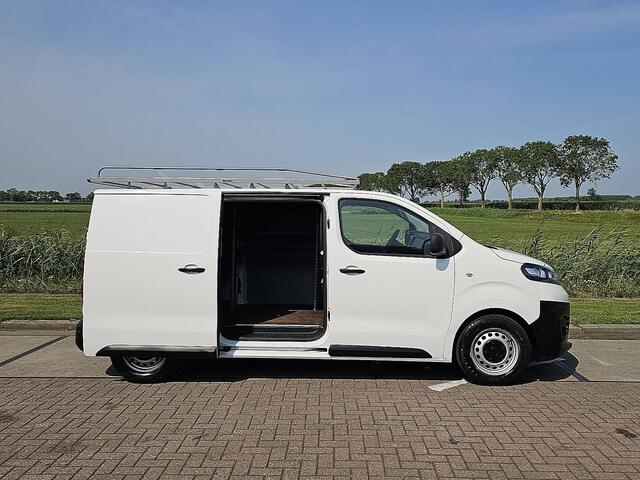 Opel VIVARO 1.5 CDTI L2H1 Edition Cruise control, Airco, Pdc, Carplay, Navi, Camera, Trekhaak, NAP, 3-Zits, Wp-Inrichting, Onderhoudshistorie, 1e Eigenaar!