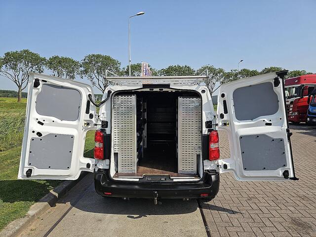 Opel VIVARO 1.5 CDTI L2H1 Edition Cruise control, Airco, Pdc, Carplay, Navi, Camera, Trekhaak, NAP, 3-Zits, Wp-Inrichting, Onderhoudshistorie, 1e Eigenaar!