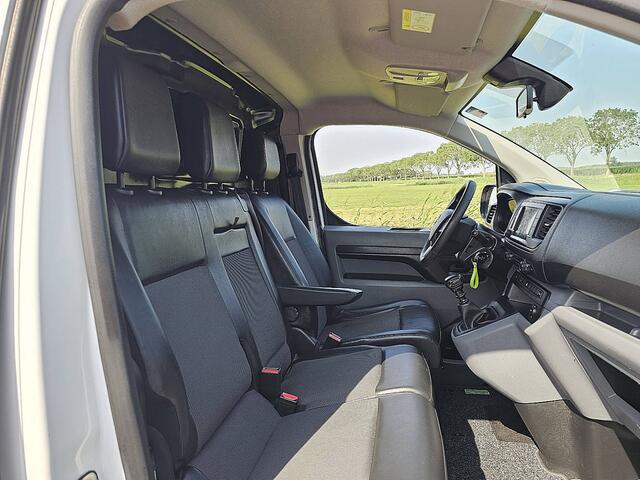 Opel VIVARO 1.5 CDTI L2H1 Edition Cruise control, Airco, Pdc, Carplay, Navi, Camera, Trekhaak, NAP, 3-Zits, Wp-Inrichting, Onderhoudshistorie, 1e Eigenaar!