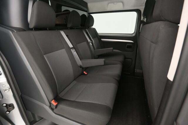 Opel VIVARO Vivaro-e 75 kWh L2H1 | Snelladen | SOH 93% | DC | 6 Zits | Airco | Cruise | Carplay | 3 Zits | Parkeersens. – foto 3