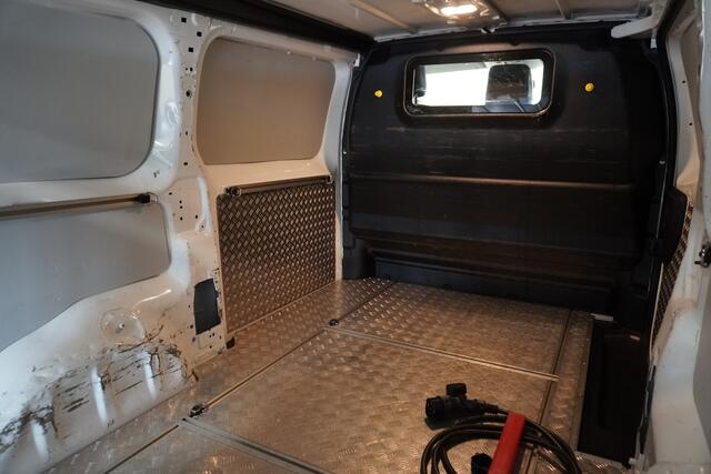 Opel VIVARO Vivaro-e L3 Edition 136PK 75 kWh - Airco - Navi - PDC - SOH 100% - €22.900,- Excl. – foto 10