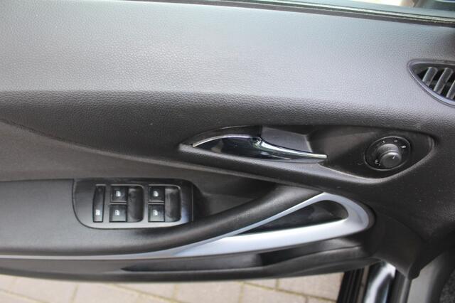 Opel ZAFIRA 1.4 TURBO 140PK INNOVATION 7 PERSOONS