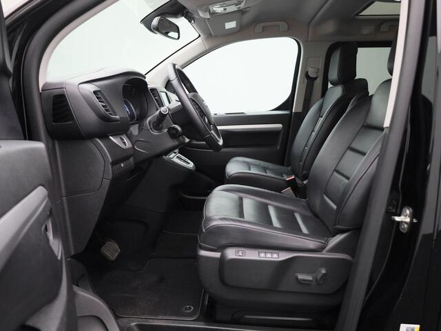 Opel ZAFIRA Zafira-e Life L3H1 Innovation 75 kWh 7 PERSOONS | Lederen Bekleding | Navigatie | Camera | Panoramadak |