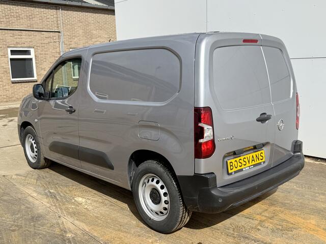 Opel e-Cargo 50kWh 136PK Elektrisch! L1 285KM WLTP Cruise control Carplay Navigatie Climate control Snelladen Parkeersensoren achter