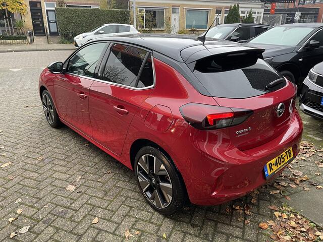 Opel e-Corsa Elegance 50 kWh Dodehoek sensor/ECC/Adaptieve cruis control.