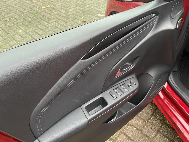 Opel e-Corsa Elegance 50 kWh Dodehoek sensor/ECC/Adaptieve cruis control.