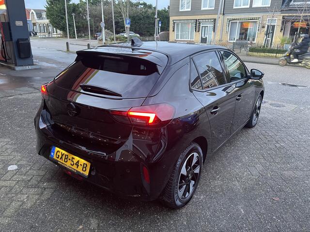 Opel e-Corsa Electric GS 51 kWh 400KM Actieradius Long Range IntelliLux LED Matrix/Navi/Camera.