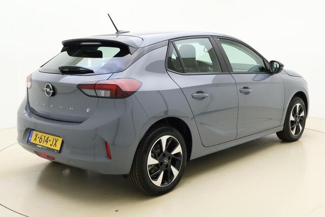 Opel e-Corsa Electric 50 kWh | Navigatie via Carplay | Climate control | Lichtmetalen velgen | Keyless start | DAB Radio | Cruise control | Weinig kilometers