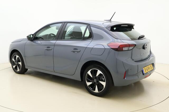 Opel e-Corsa Electric 50 kWh | Navigatie via Carplay | Climate control | Lichtmetalen velgen | Keyless start | DAB Radio | Cruise control | Weinig kilometers