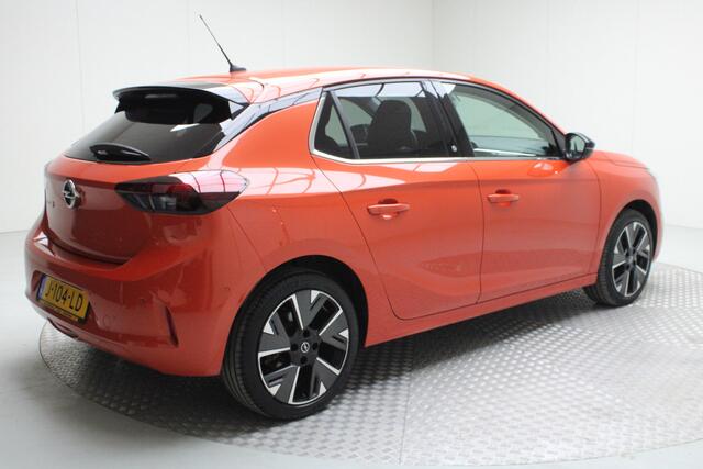 Opel e-Corsa Elegance 50 kWh | navi | pdc v/a + camera | cruise control | carplay | dodehoek | keyless | spiegels inklapbaar
